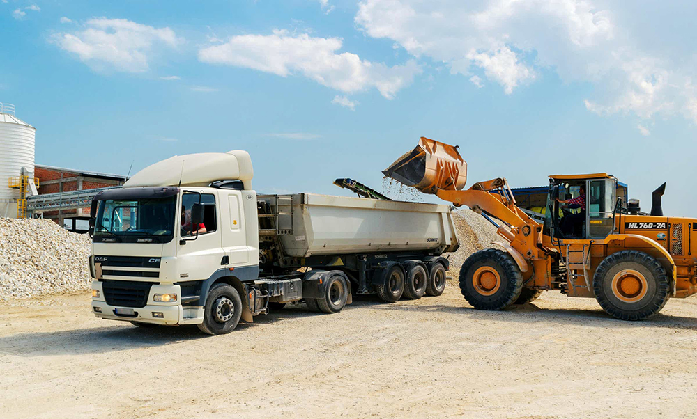 dump-truck-driver-job-description-6000x4000-2020123 - Copy